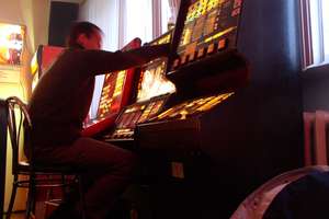 21-latek przegrał pieniądze w kasynie i zgłosił, że go okradli 