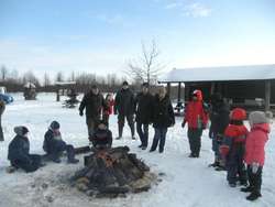Spotkanie dzieci z leśnikami zakończyło się przy wspólnym ognisku
