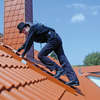 Elementy komunikacji dachowej, czyli bezpieczne chodzenie po dachu 