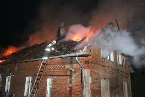 Kolejny pożar w Gietrzwałdzie. Spaliła się konstrukcja dachu