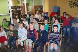 Pożytecznie, ciekawie i wesoło w bibliotece 