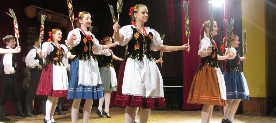 Zespół Tańca Ludowego "Perła" z Litwy. Kaziuki nad Węgorapą '2012