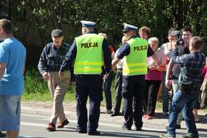 Mieszkańcy Wilanowa żądają przebudowy skrzyżowania