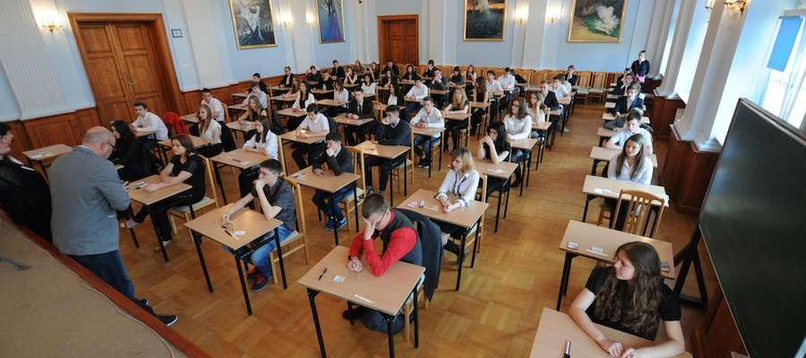 W środę rozpoczęły egzaminy gimnazjalne