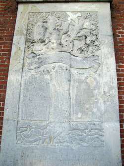 Pamiątkowa tablica poświęcona mieszkańcom Słobit, którzy zginęli w czasie I wojny światowej ( kościół w Słobitach)