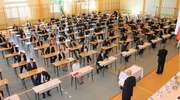 Maturzyści napisali list do premiera i ministra edukacji. Chcą konkretów w sprawie egzaminu dojrzałości [SONDA]
