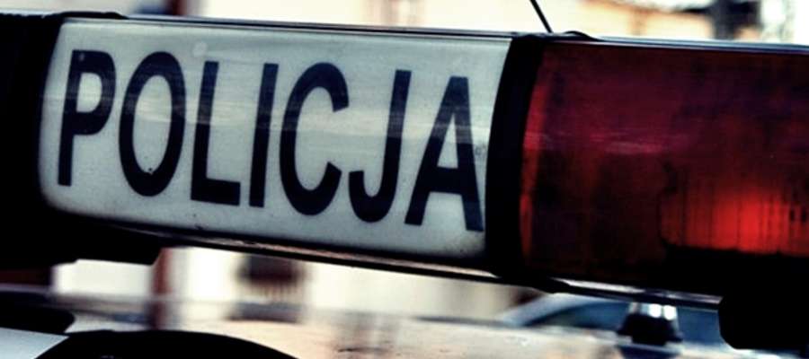 Płońscy policjanci zajęli się rozpracowaniem bezprawnej działalności urzędnika starostwa powiatowego, któremu prokuratura postawiła pięć zarzutów 