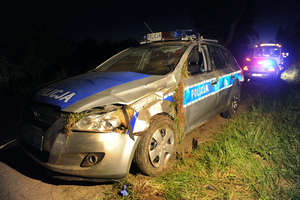 Policjanci rozbili radiowóz pod Ostródą