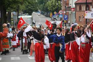 Wielokulturowa parada przeszła przez Ełk