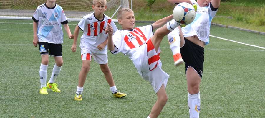 Młodzi piłkarze w turnieju Ostróda Cup 2014 nie walczą na całego