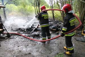 Pożar altanki na osiedlu Tęczowy Las w Olsztynie