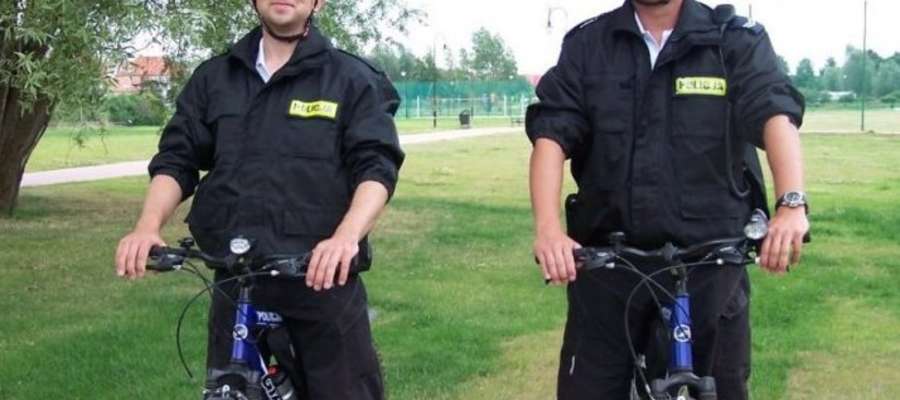 Policyjne patrole rowerowe będą dbały o bezpieczeństwo mieszkańców i turystów podczas sezonu letniego 