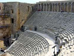 Starożytny amfiteatr w Aspendos wciąż tętni życiem