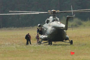 Czarny helikopter lata nad Olsztynem