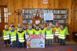 Dzieci z Przedszkola Gminnego Nr 1 odwiedziły Miejską Bibliotekę Publiczną