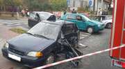 Trzy samochody zderzyły się w Szczytnie. 72-latek nie żyje
