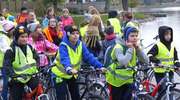 Dziesiątki rowerzystów ruszyły w trasę w mitingu pt. "Skończ szkołę, nie daj się zabić" 