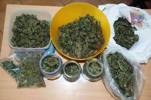 Towar trzymał w lodówce. 600 gramów marihuany w rękach policji