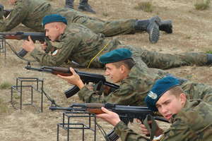 Klasa mundurowa z Elbląga w programie ministerstwa obrony. Dodatkowe zajęcia w jednostce i na poligonie