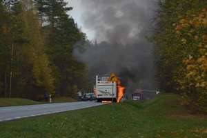 Licealiści z Bartoszyc ewakuowani z płonącego autobusu