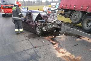 Wypadek pod Olsztynem. Trzy osobówki i ciężarówka zderzyły się w Dorotowie