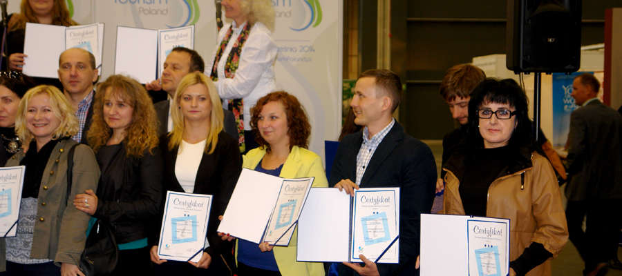 W imieniu Gminy Orzysz certyfikat odebrała Jadwiga Gryncewicz  — Kierownik Referatu Spraw Społecznych i Promocji