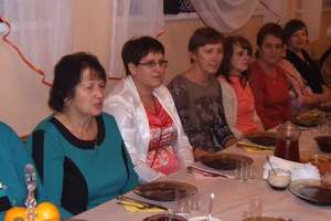 Seniorzy z gminy bawili się w Rakowicach