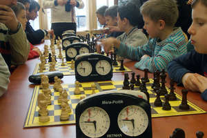 Turniej szachowy dla uczniów w MDK