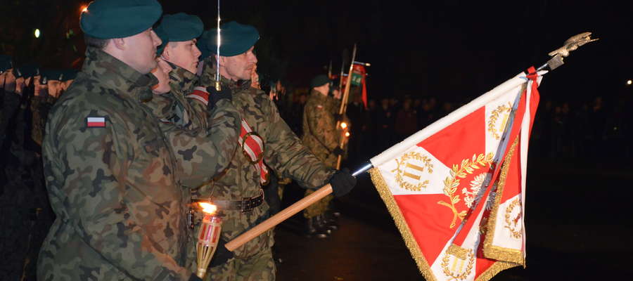 Apel poległych z okazji Narodowego Święta Niepodległości, plac Wolności w Węgorzewie, 10 listopada 2014 r. 