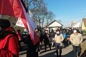 Mieszkańcy Korsz zablokowali DK 51 w Bezledach