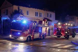 Pożar na Gajerku — jedna osoba trafiła do szpitala