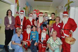 Święty Mikołaj w szpitalu w Olecku 