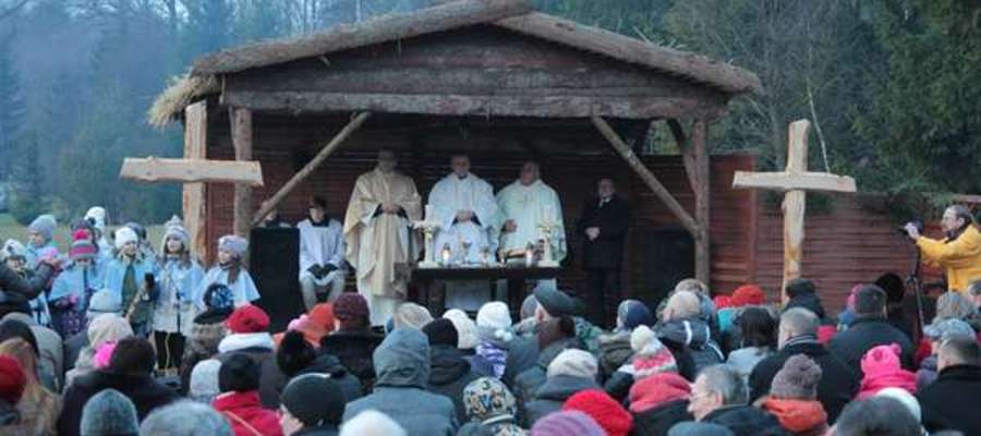 W ubiegłorocznej mszy w Napromku uczestniczyło wiele osób
