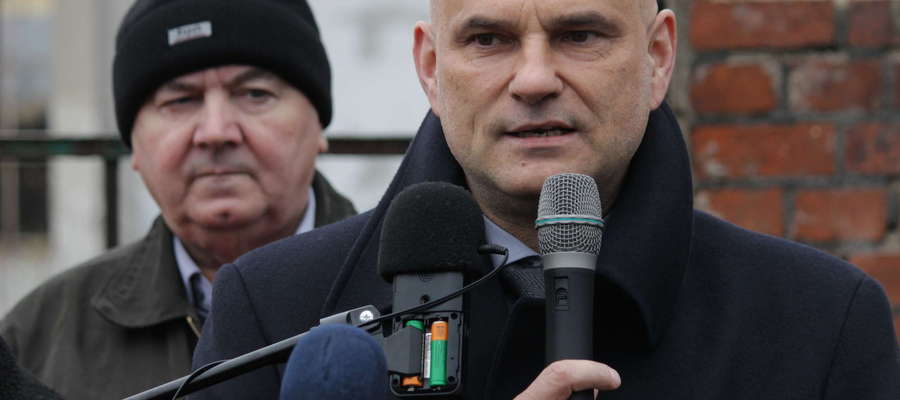 Dyrektor ZDW w Olsztynie Waldemar Królikowski przed wyborami obiecywał ogłoszenie przetargu w ciągu kilku dni.