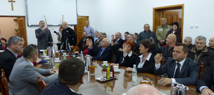 Na wznowioną dzisiaj sesję burmistrz-elekt Andrzej Szymborski także nie przyszedł