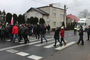 Protest rolników na DK15. Droga w Lubawie i Sampławie przyblokowana