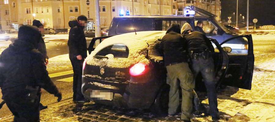 Do zatrzymania doszło około godziny 20 w pobliżu ulicy Hallera. Na razie nie wiadomo, czy ma to związek z działaniami policji na drogach wylotowych z Olsztyna.