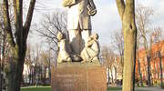 Ełk: Pomnik Michała Kajki