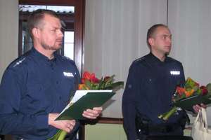 Policjanci nagrodzeni przez leśników