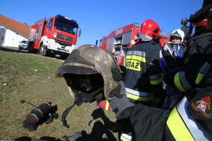 Pięciu strażaków rannych po wybuchu w kurniku