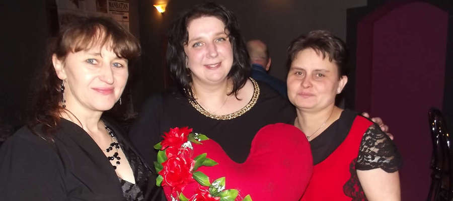 Organizatorki bali charytatywnych w Bisztynku. Od lewej: Agnieszka Kobryń, Agnieszka Gach, Iwona Oleksik. 