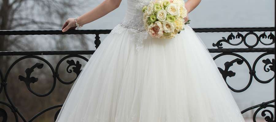 Najpopularniejszy fason sukni ślubnej w tym sezonie