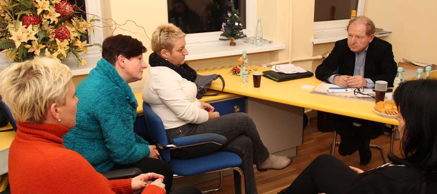 Poseł Tadeusz Iwiński spotkał się w styczniu z pracownikami giżyckiego szpitala