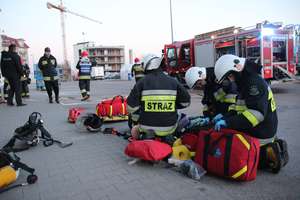 Pożar w hipermarkecie. Ćwiczenia olsztyńskich strażaków