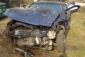 Tragiczny wypadek pod Oleckiem. Nie żyje 30-letni kierowca. Nie miał prawa jazdy