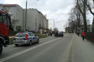 Wypadek w Ostródzie. Kierowca skody potrącił motocyklistę 