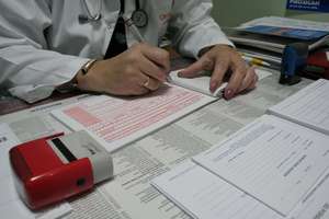 Ustawa o L-4: 30% mniej funkcjonariuszy na zwolnieniach lekarskich