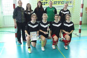 Piłka nożna: dziewczęta z „Grunwaldzkiej” mistrzyniami powiatu