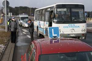 Zderzenie autobusu z punto do nauki jazdy na Sielskiej w Olsztynie