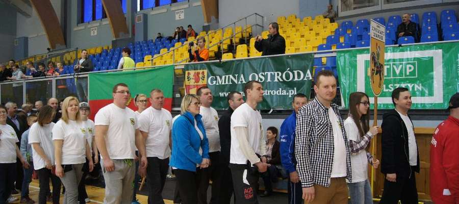 Reprezentacja gminy Nowe Miasto Lubawskie podczas rozpoczęcia igrzysk